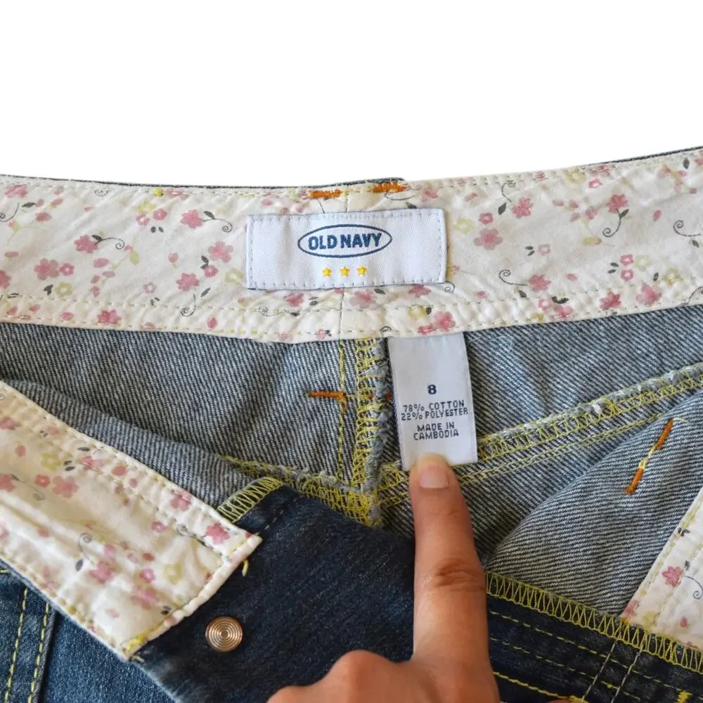 Vintage Old Navy Y2K Mid Rise Denim Shorts Size 8 Patch Pockets - Picture 3 of 4